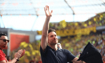 德甲:阿隆索告别勒沃库森之日创下奇迹