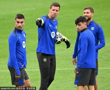 巴萨女足冲第四冠,LaLiga“神操作”抢戏欧冠决赛?球迷:脸都不要了!