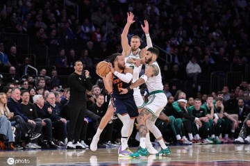 东部半决赛对阵：绿军VS尼克斯 骑士VS步行者