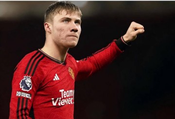 曼联喜闻乐见，4000万巨款或助球队进一步补强