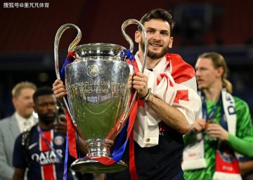 伟大的转会！K77冬窗加盟助巴黎登顶欧冠，本赛季已收获四座奖杯