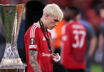 曼联天才20分钟登场引发的内部危机