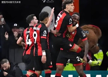 利物浦夺冠获重磅支持,斯洛特即将“大干一票”,挖空伯恩茅斯?