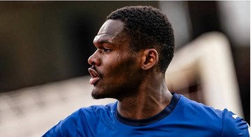 切尔西瞄准21岁天才前锋 博尼身价2000万欧元 待防意甲竞争