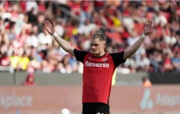 转会市场震撼!维尔茨加盟利物浦,挑战金球奖荣誉