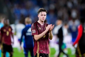 意媒：布莱顿积极推动引进德库耶佩，米兰和罗马需先卖人才能引进