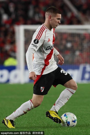 阿根廷新星加盟皇马:梦幻转会背后的故事