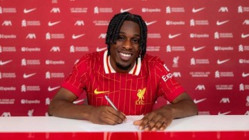 利物浦官网：弗林蓬非常耐用，过去三个赛季仅缺席三场德甲比赛