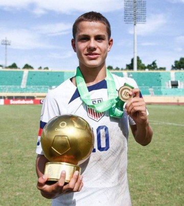 罗马诺：15岁沙利文7月将到曼城随队训练，他有望2027年加盟球队