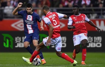 法甲关键战:里尔主场冲欧冠,兰斯客场保级