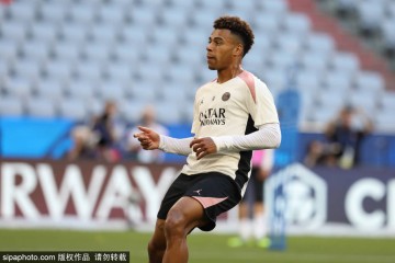 青春无极限!巴黎首发阵容年仅25岁96天 创下多项纪录