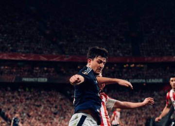 滕哈格弃将到阿莫林“非卖品”，32岁马奎尔没变，是曼联变太快了