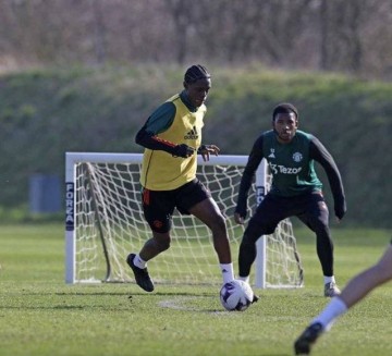 英媒：17岁曼联小将曼塔托周三签署首份职业合同，签约至2029年