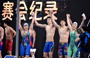 体坛联播｜那不勒斯三年两夺意甲冠军，维尔茨将加盟利物浦