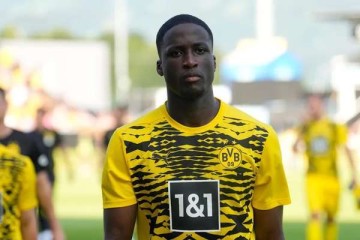 官方:多特蒙德天才中卫库利巴利转会法甲球队