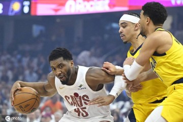 哈里伯顿逆天绝杀米切尔48分 步行者胜骑士2-0