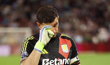 主场告别战?32岁大马丁谢场时激动落泪!已收沙特+欧洲2豪门报价