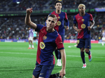 西甲最新积分战报:巴萨奇迹逆袭,把皇马甩开,马竞掉链子