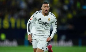 金球奖梦碎,皇马失意难堪,巴萨提前两轮夺冠,姆巴佩加盟首赛季四大皆空