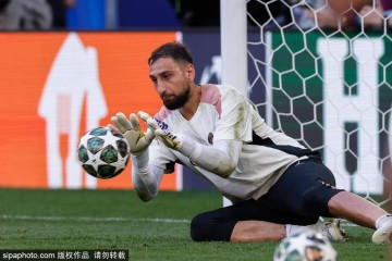 多纳鲁马：曼联“绯闻男友”？巴黎真爱！经纪人揭秘未来三大猜想！