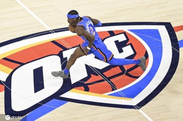 球员匿名问卷调查:亚历山大MVP 哈里伯顿最被高估