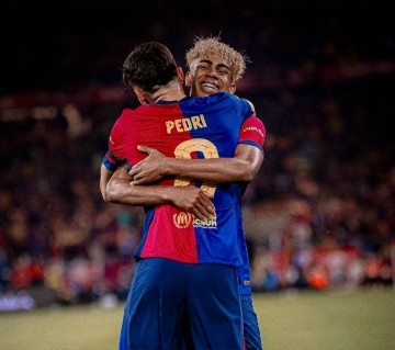 3战皇马2球1助,131次过人领跑欧洲,亚马尔距“世一边”还有多远