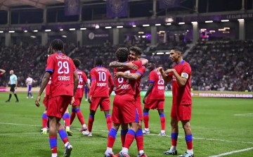 C罗队友倒钩帽子戏法!巴黎6-3击败图卢兹,欧冠冠军全胜夺榜首