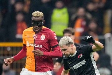 曝奥斯梅恩已与曼联达成个人协议 今夏前往梦剧场踢球