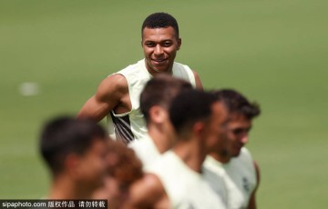 世俱杯半决赛:皇马能否助力17岁新星夺金球奖?