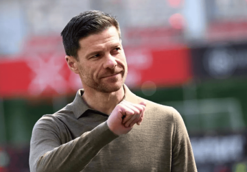 阿隆索发文告别勒沃库森,曾带队首夺德甲+国内三冠