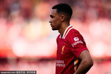 利物浦太子爷“叛逃”皇马?铁杆拳王怒喷:他把我们当猴耍!冠军游行别来了!