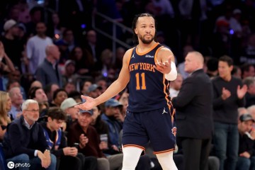 布朗森当选赛季关键球员 70张第一选票断档领跑