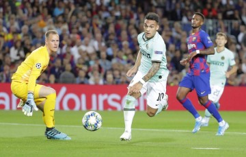 阿斯:巴萨在准备特狮检查手术等资料,通过西甲审核注册新球员