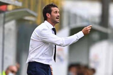 2-2，0-0，意甲争冠出现神剧情，国米自己不争气，错失绝佳机会