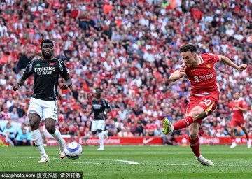 红军接近签下弗林蓬!利物浦欲3500万欧元引进勒沃库森飞翼