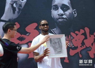 麦迪能顶替科比?小莫里斯:他不是科比 没那种心态