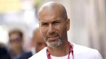 齐达内接任法国队主帅,德尚自愿让位,联手姆巴佩,再夺一冠成神