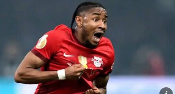 切尔西德甲金靴离队,拜仁巴萨角逐中