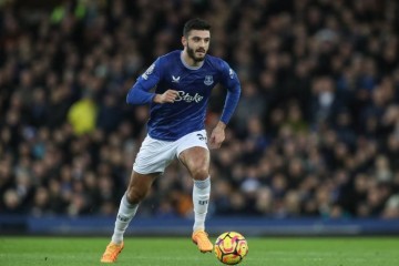 记者:德甲多支球队询问了布罗亚的情况,转会费预估2000万欧