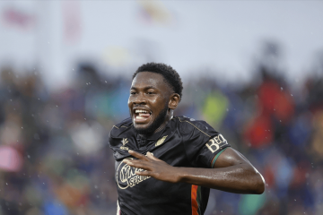 1-2大冷门,意甲第9遭意甲第19掀翻,AC米兰、罗马等3队渔翁得利