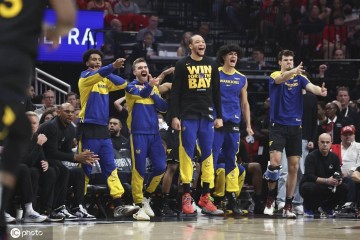天克!勇士队史5次季后赛对阵火箭全部取胜