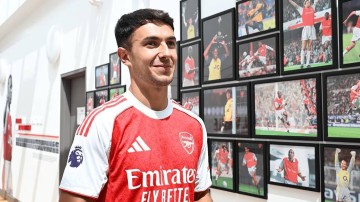 中锋还要等!阿森纳官宣祖比门迪,5年多花费超8亿欧无正印中锋