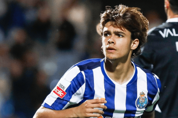 2-1,欧冠2冠王2连胜,17岁葡萄牙天才梅开二度&赛季已造11球