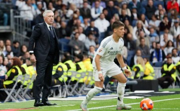 西甲焦点:皇马险胜塞尔塔,放大细节后原因一目了然