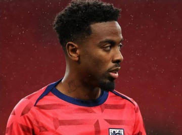 法甲游出超级大鱼！攻防一体中场遭疯抢 热刺领跑曼联打感情牌