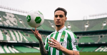 正式拒绝!曼联坚决表态:安东尼转会将成定局,西甲俱乐部争夺激烈