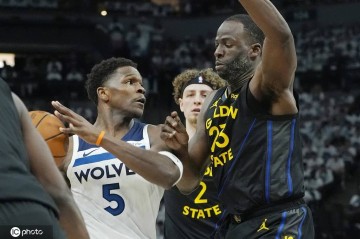 希尔德24+8库里伤退 勇士胜森林狼总比分1-0