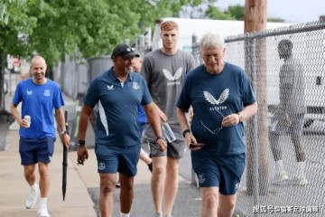 莫耶斯“再签十人”宣言：埃弗顿夏窗冲刺与新球场起跑线