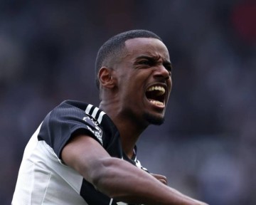 英超银河战舰!利物浦新赛季首发预测,身价7.58亿欧,5大新援在列