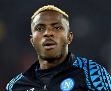 达成协议!1.2亿欧元签2大射手失败,曼联将7500万欧买断奥斯梅恩